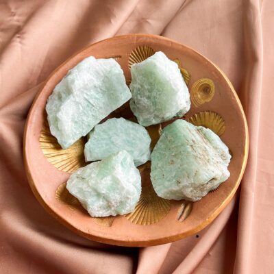 amazonite em bruto surya cristais