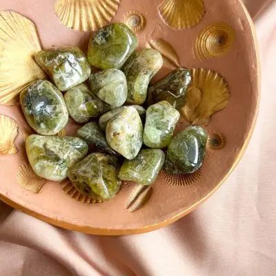 granada verde surya cristais