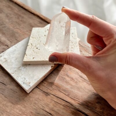 ponta facetada de quartzo cristal surya cristais