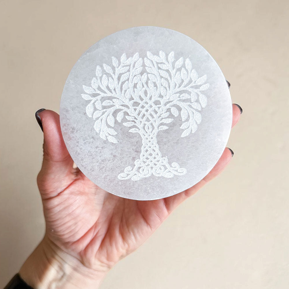 base-selenite-arvore-da-vida-suryacristaos base de selenite arvore da vida surya cristais