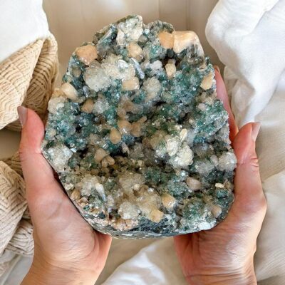 drusa de calcedonia verde surya cristais