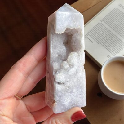 obelisco de ametista rosa surya cristais