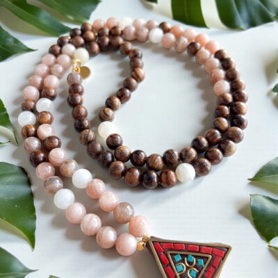 japamala pedra da lua pessego surya cristais