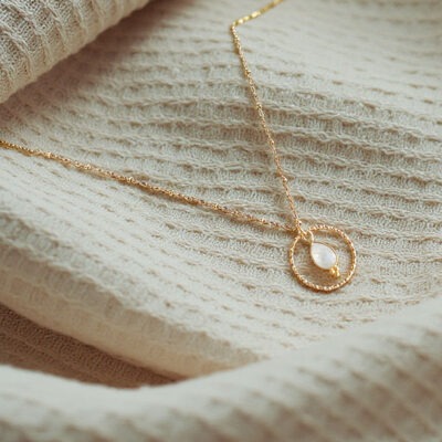 Colar Pedra da Lua Julieta surya cristais