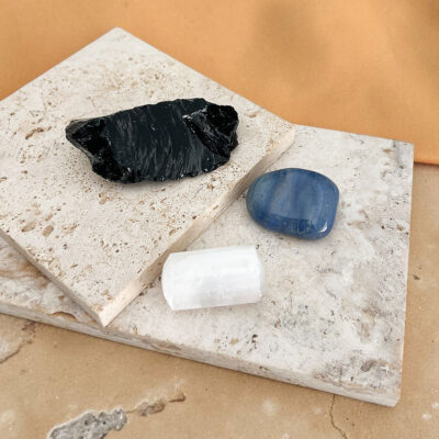 kit cristais para o carro quartzo azul, selenite rolada, obsidiana negra, surya cristais