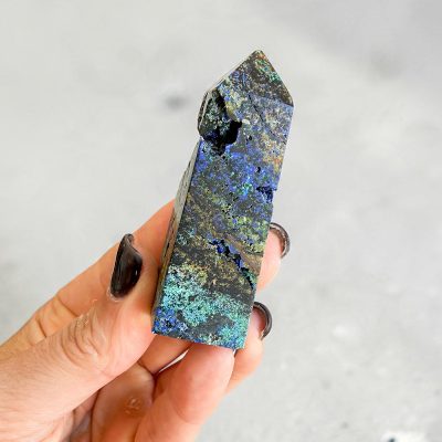 obelisco de crisocola com azurite surya cristais