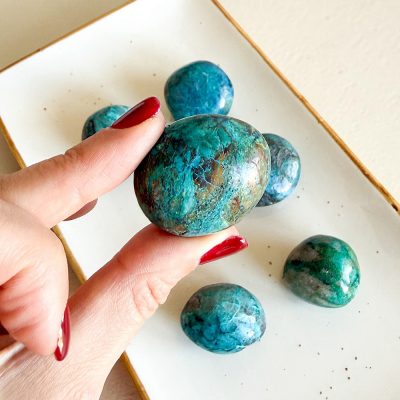 Crisocola com Shattuckite surya cristais