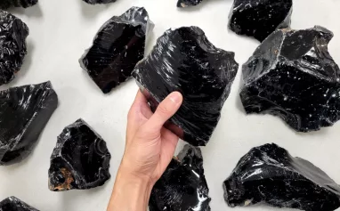 obsidiana-negra-suryacristais obsidiana negra para proteção energética surya cristais
